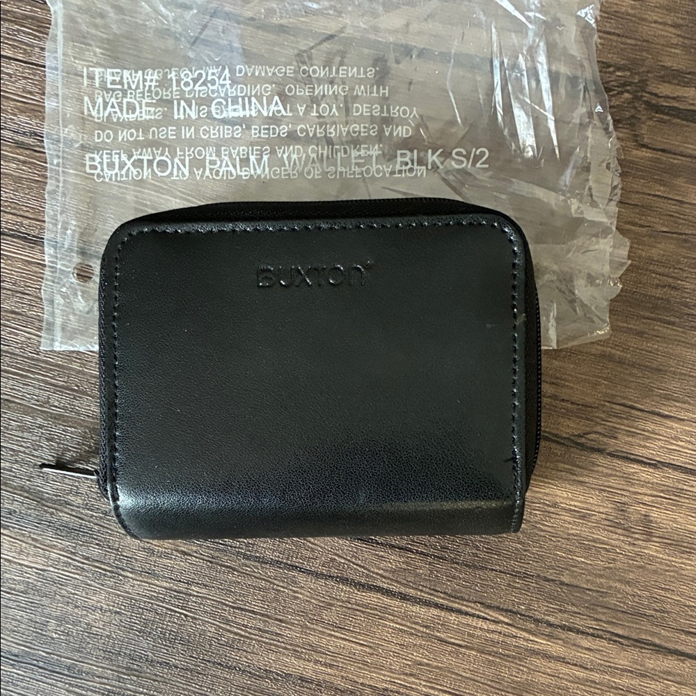 Buxton Black Leather Zip Card & Key Holder